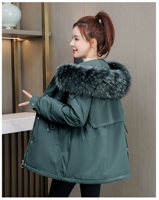 Темно-зеленый