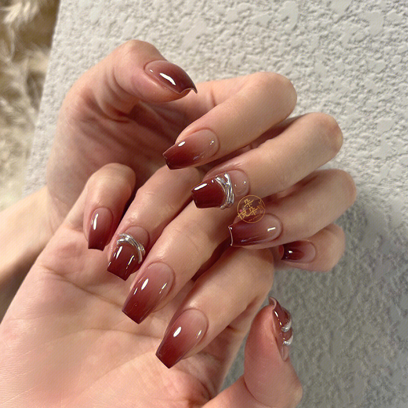 Wearable Nails, Medium-Length, Bayberry Ice Ring Nail Art Patch, Plum Color, Red Gradient, Brightening, Bridal Fake Nails