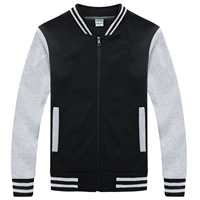 Черная футболка