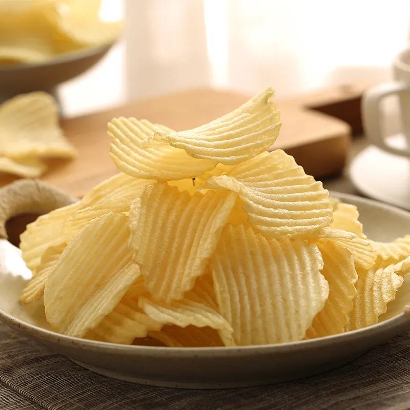 Yunnan specialty gourmet casual snacks children potato chips potato chips potato chips delicious spicy spicy strips mixed flavor