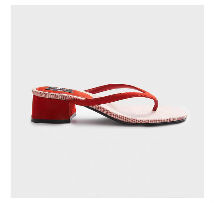 2025 New Women's Genuine Leather Round-Toe Flat Flip-Flops Women's Sandals Beach Shoes Roman Shoes