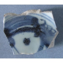 Hot-selling ancient porcelain genuine antique broken porcelain pieces Ming Dynasty dragon pattern blue and white bowl bottom ancient porcelain piece specimen old porcelain piece 21