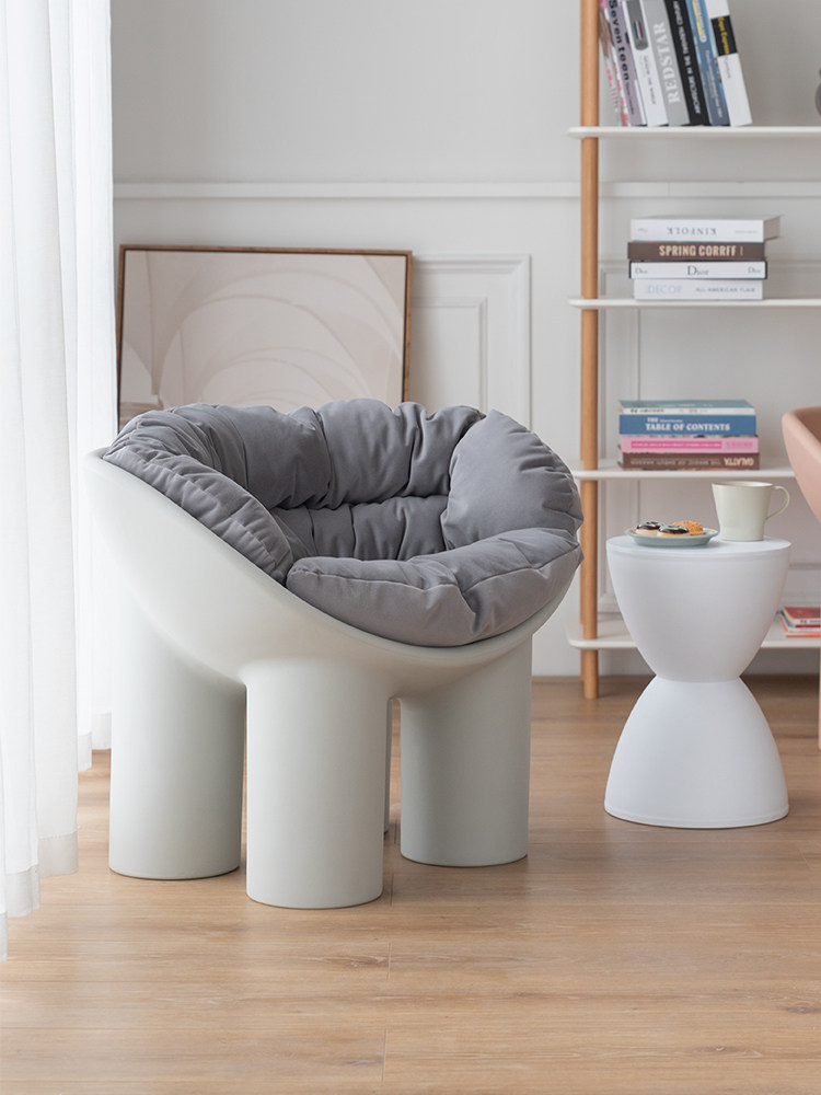 Nordic single elephant elephant leg sofa chair simple homestay studio creative chair modern designer style furniture