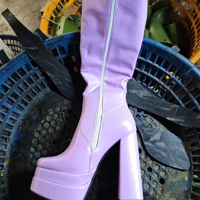 2022 Spring and Autumn New Style Chunky Heel Sexy Nightclub High Boots Waterproof Platform Purple Long Boots Plus Size Women's Fashion Boots