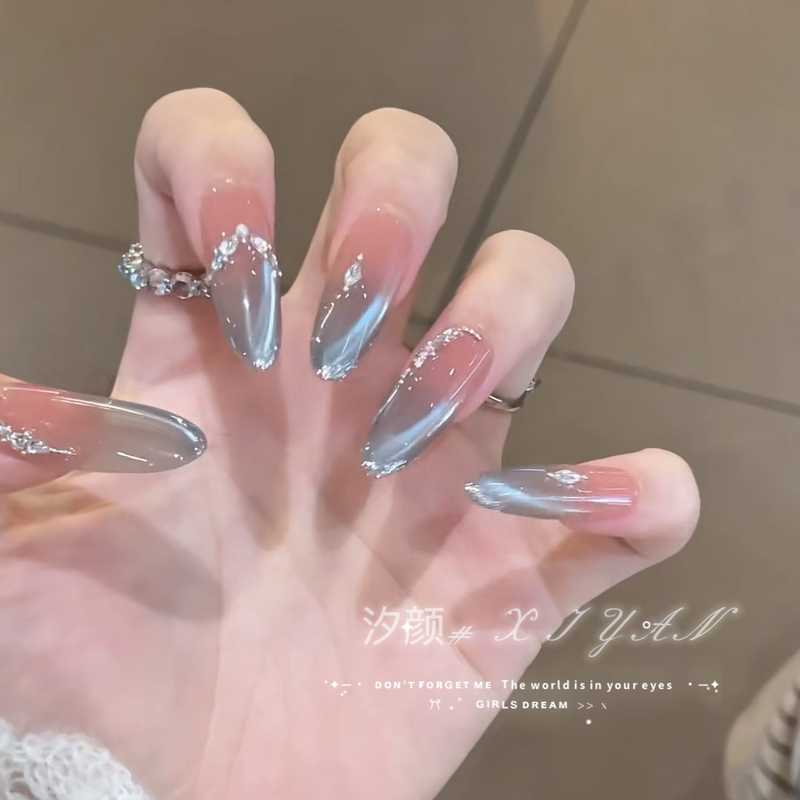 Blue Clear Pure Handmade Blue Gradient Wearable Nail Art Rhinestone Decoration Nail Stickers Finished Nail Pieces with a High-End Feel and Whitening Effect