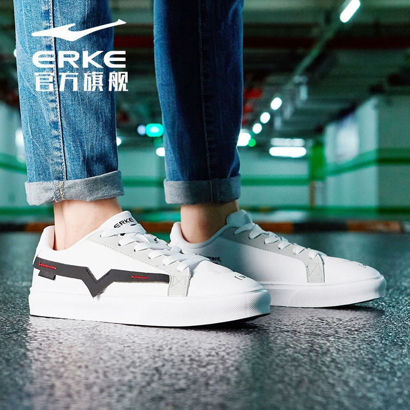 Giày thể thao Hongxing Erke 2020 mùa xuân mới nữ xu hướng retro hoang dã giày thường giày vải mới giày hội đồng quản trị - Dép / giày thường