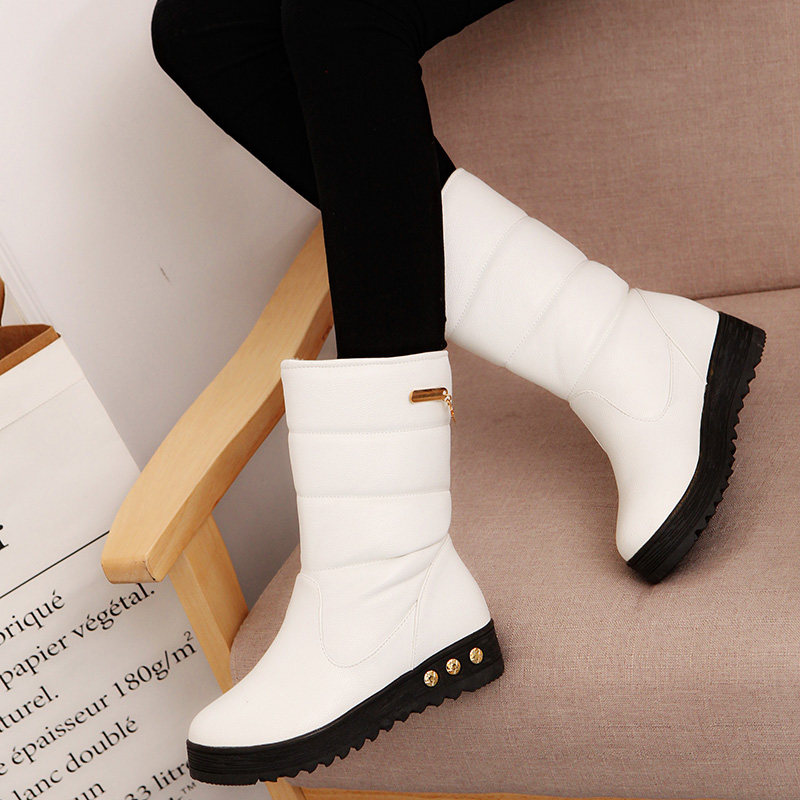 2021 Winter New Korean Version Women Shoes Short Boots 100 Hitch Warm Snow Ground Boots Thick Bottom Heel Cotton Boots Student Martin Boots