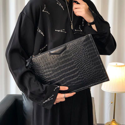 Hong Kong IT Catherine new leather clutch bag men's crocodile pattern handbag diagonal bag envelope file bag