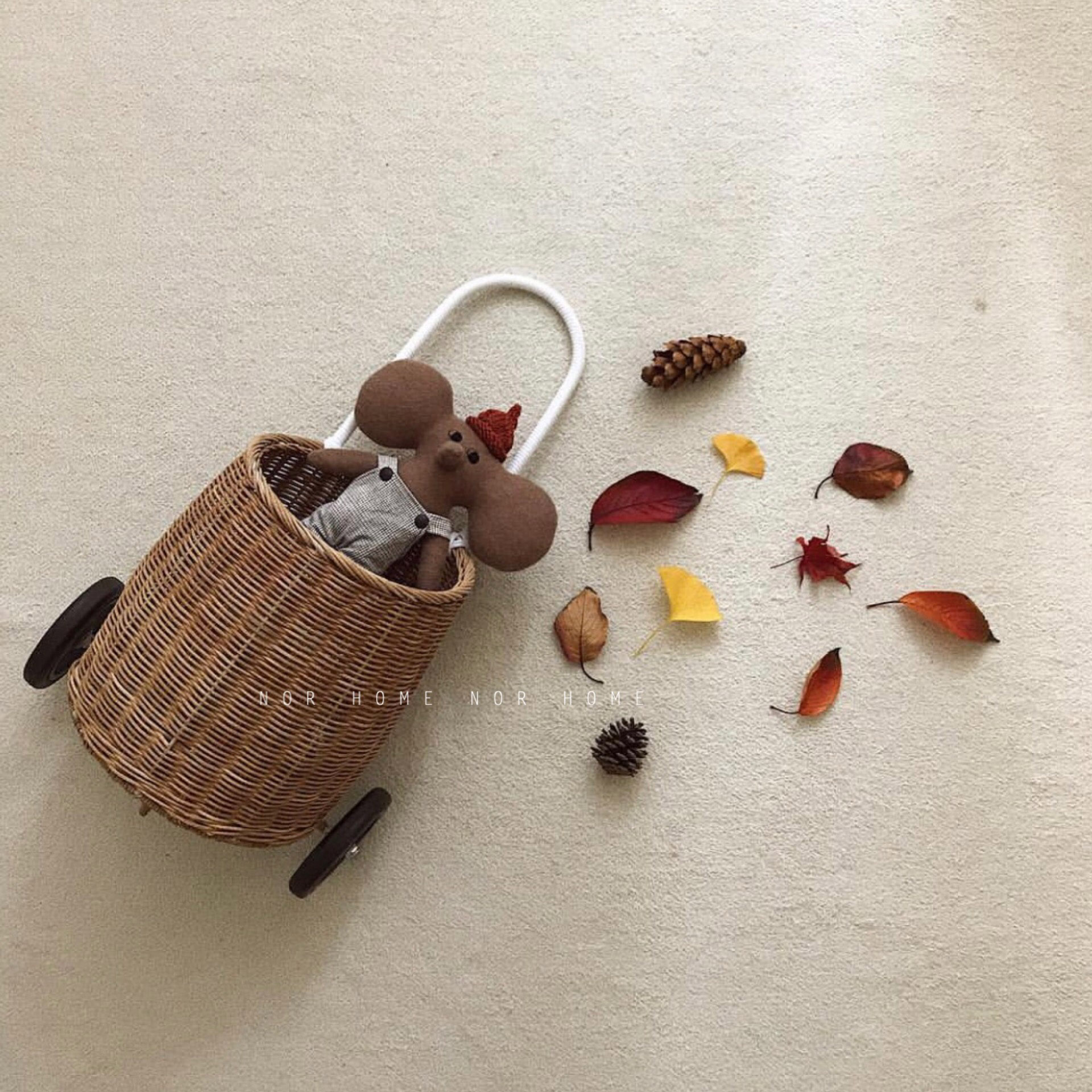 Nor Home) Korean style ins Children's storage portable hand-pulled basket Rattan dress up wine toy stroller