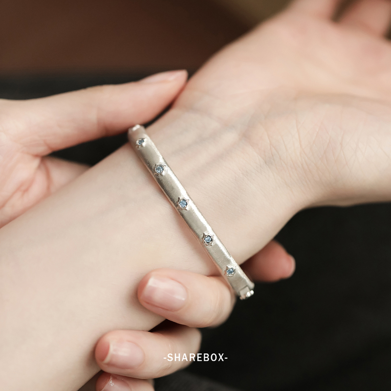 4.21 Xiaobao's First Release of Buoyancy S925 Silver Buccellati-Style Blue Zircon Starburst Brushed Bracelet