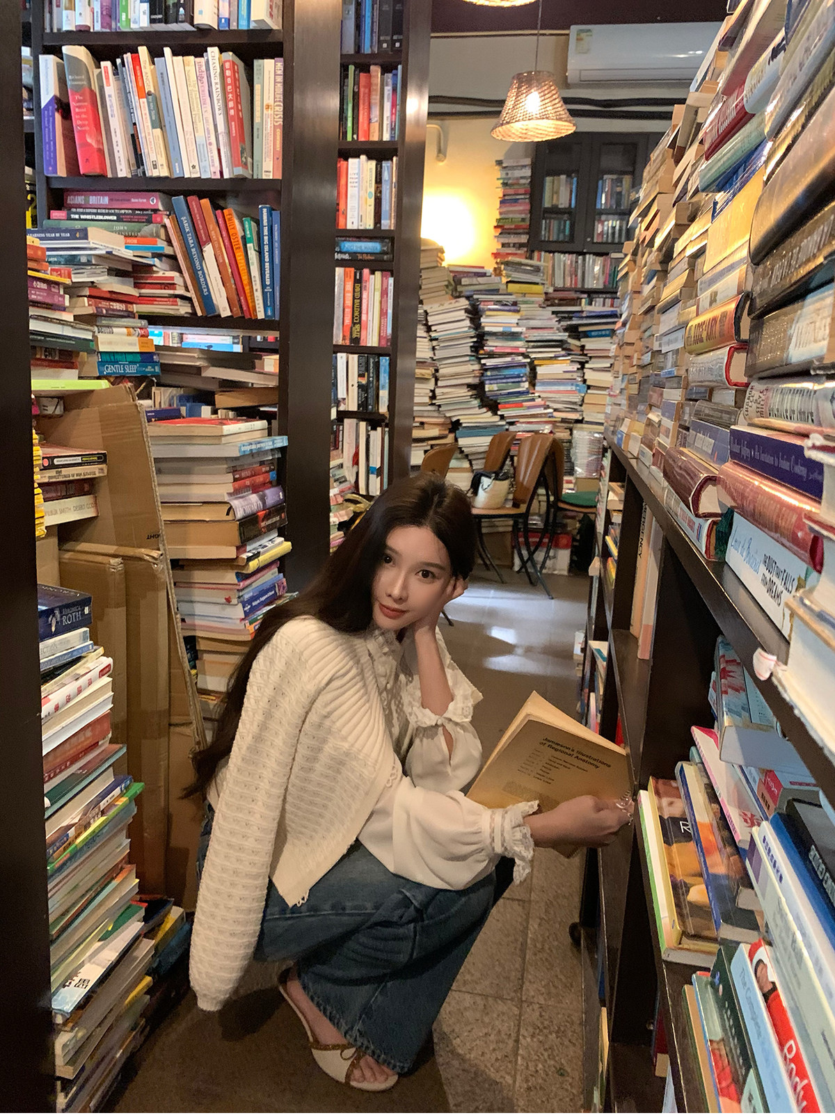 시 웨이 리앙 봄날 전복 프랑스식 낭만주의 루즈핏 느긋한 라운드 넥 벌룬 소매 홀로우 아웃 오픈 가디건 상세 이미지 7