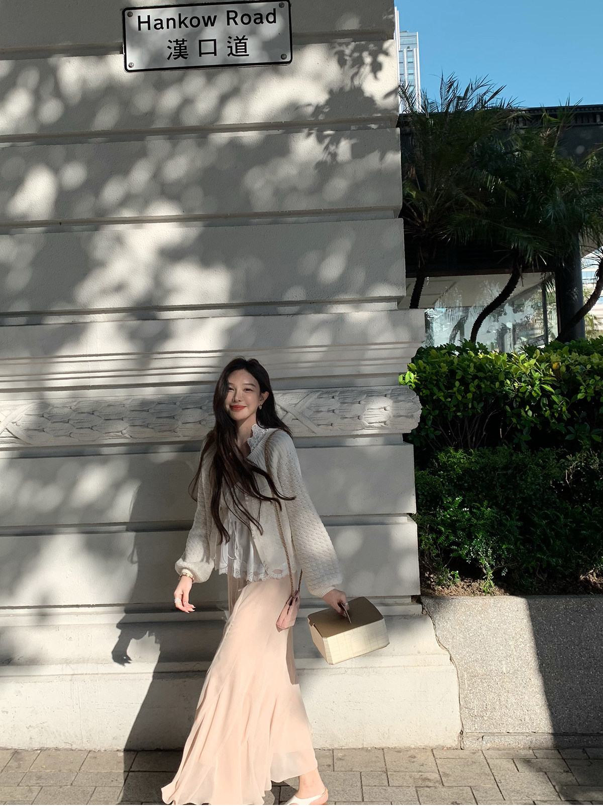 시 웨이 리앙 봄날 전복 프랑스식 낭만주의 루즈핏 느긋한 라운드 넥 벌룬 소매 홀로우 아웃 오픈 가디건 상세 이미지 69