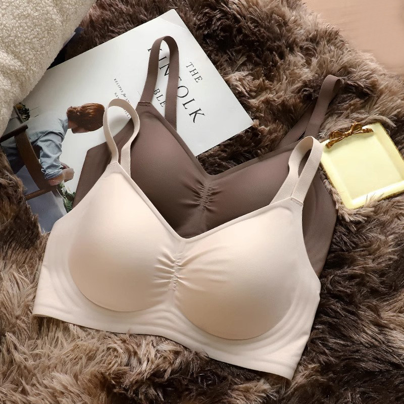 No-scratches underwear ladies small breasts gathered for autumn and winter without steel ring Soft support to receive the topless Drooping Bra Hood-Taobao