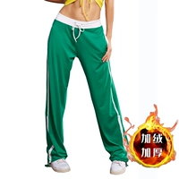 Зеленый, утепленный, удерживающий тепло