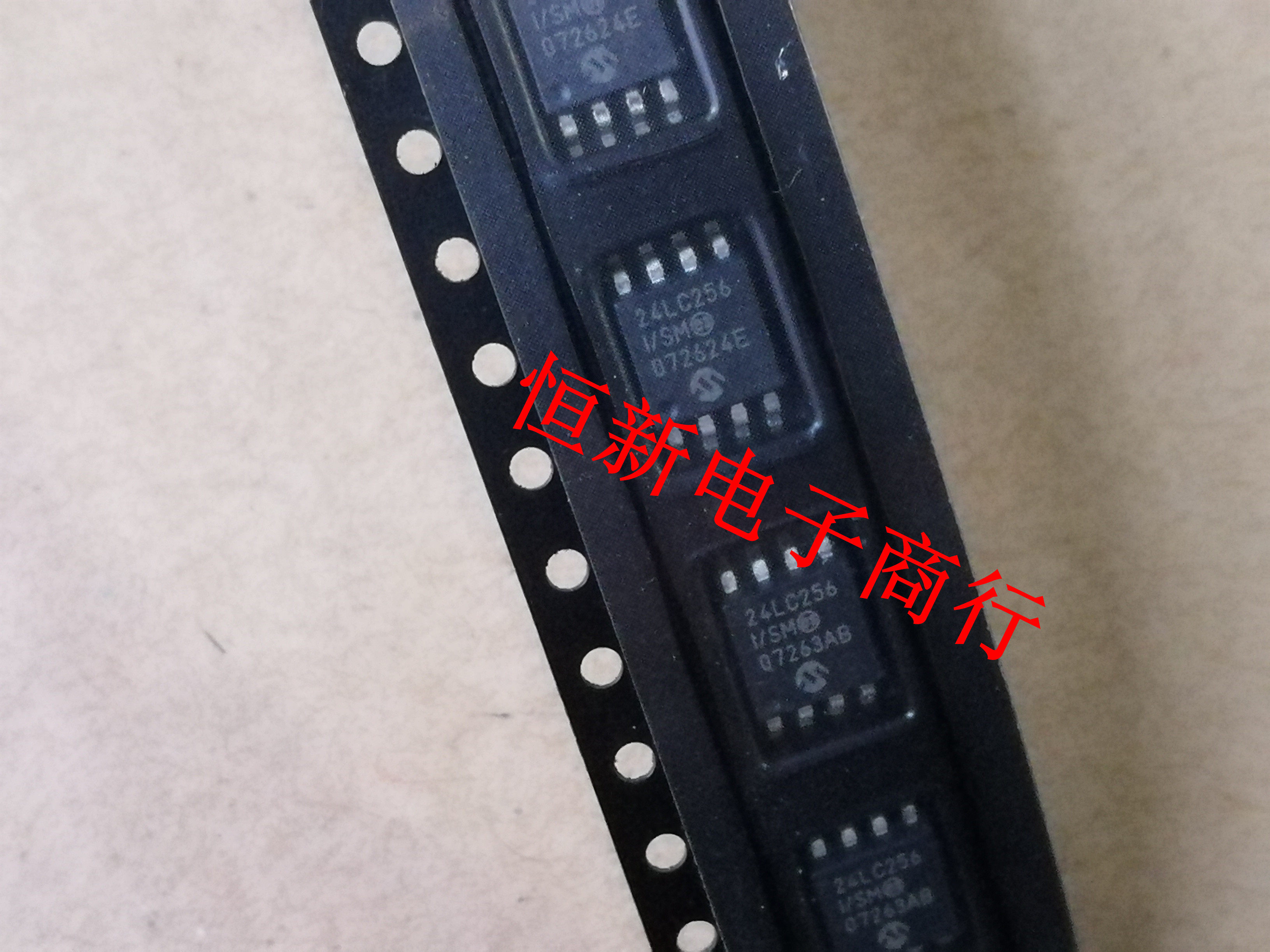 24LC256-1 SM 24LC256-I SM wide body 5 2MM memory imported original can be shot straight