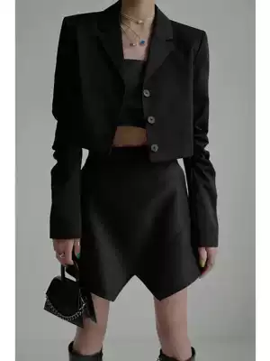 Mrs. Chen CHENTAITAI-Loop Sniper-Follower Back Splits Sleeve Short Long Sleeve Suit