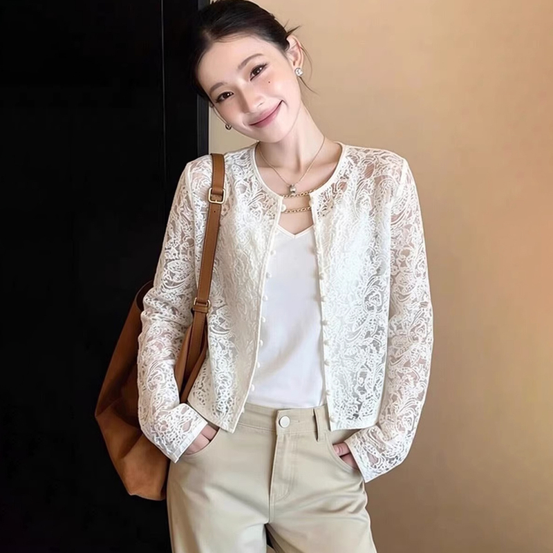 French-Style Slightly Sheer White Lace Sun Protection Shirt for Women, Summer Thin High-End Loose Fit Petite Top Short Jacket