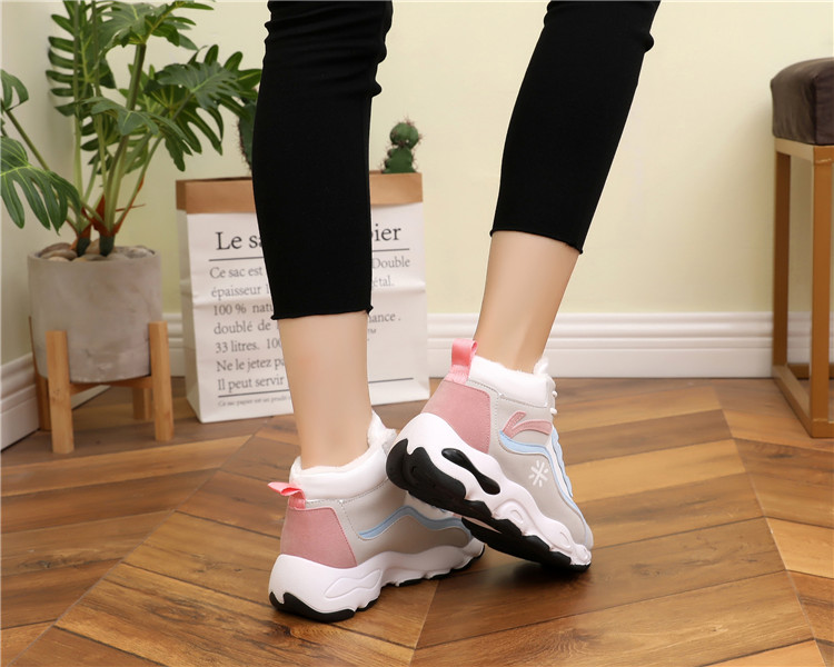 Giày cotton nữ mùa đông 2018 mới cao để giúp cộng thêm đôi giày nhung cho sinh viên Giày đế xuồng Hàn Quốc ấm áp đế bằng cũ giày cổ cao nữ