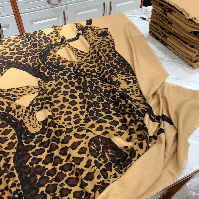 Real Shot of Mobile Phone* Special Offer Large Size 140*200cm Double-Sided Printed Leopard Print Sheep Wool Scarf Large Shawl Real Shot of Mobile Phone* Special Offer Large Size 140*200cm Double-Sided Printed Leopard Print Sheep Wool Scarf Large Shawl