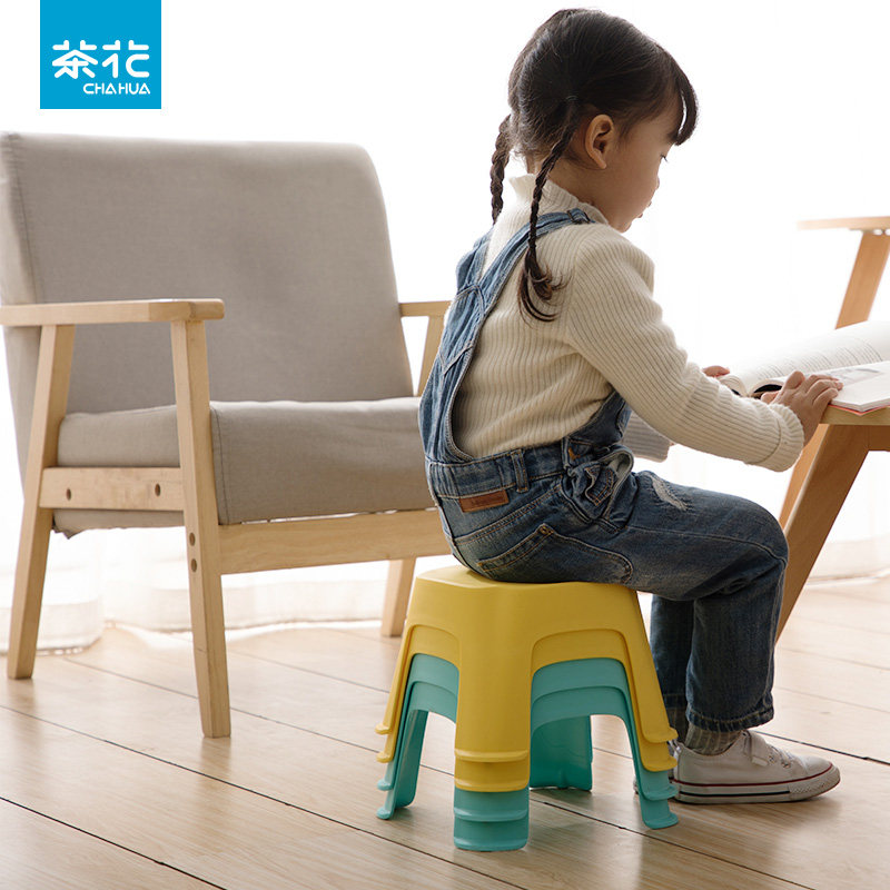 Camellia cartoon children's plastic stool thickened low stool Bathroom stool Curved square stool Small bench shoe stool