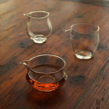 Handmade heat-resistant glass tea dispenser fair cup