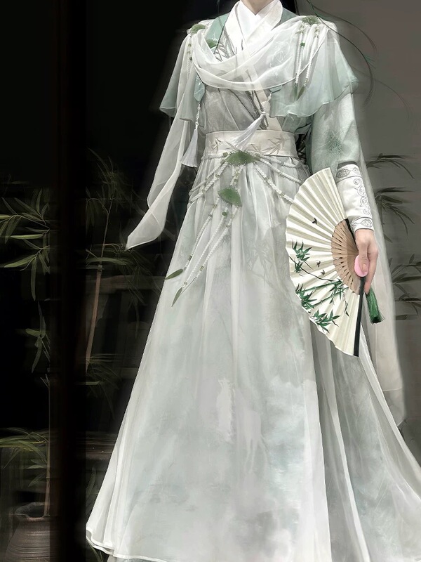 | Floral Poetry Style: Fu Yao Youthful Martial Arts Style Hanfu, Modified Han Elements, Ancient Style Cross-Collar Embroidery Set, Green | Floral Poetry Style: Fu Yao Youthful Martial Arts Style Hanfu, Modified Han Elements, Ancient Style Cross-Collar Embroidery Set, Green