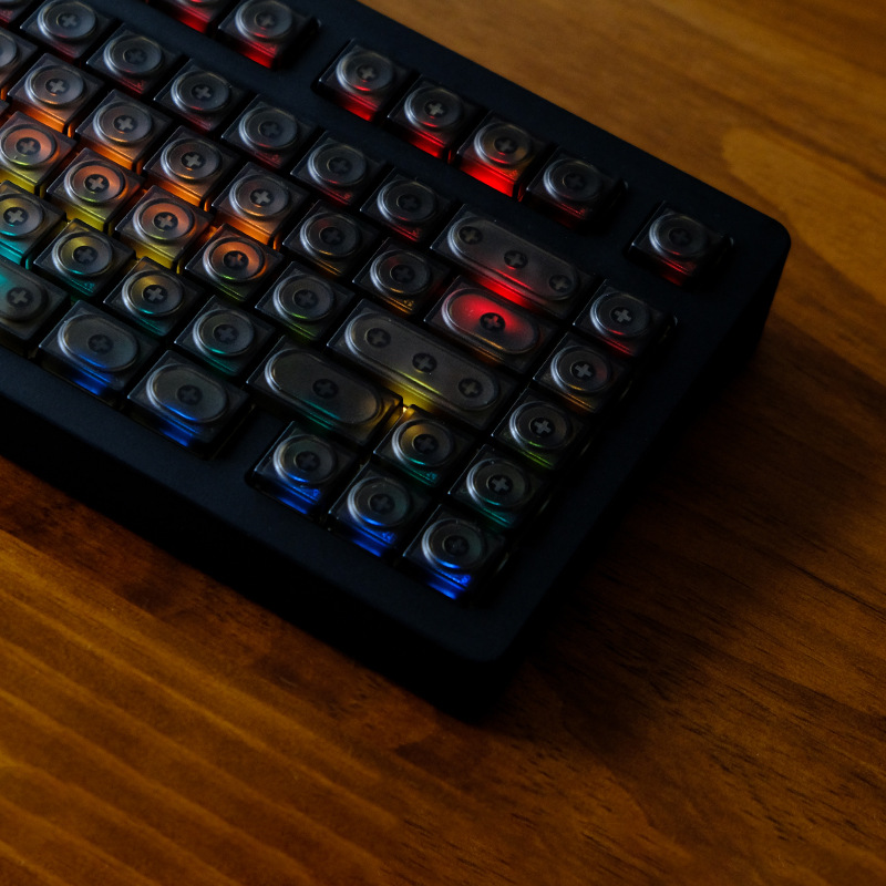 复古风杀疯了！黑色透光黑透积木键帽成机械键盘新宠