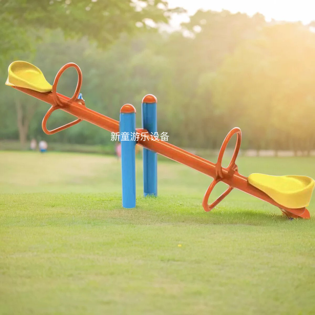 子供用シーソー 屋外幼稚園コミュニティ公園 屋外ダブルスプリングロッキングホース 体育ボード 遊具