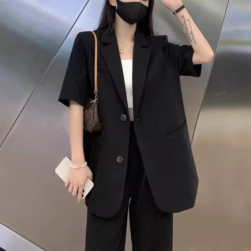 Black Short-Sleeved Blazer for Petite Women, Summer 2026 Thin Style, Trendy Half-Sleeve Suit Top