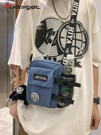 儿童斜挎包中大童出游运动随身单肩小背包男孩外出学生男童水杯包