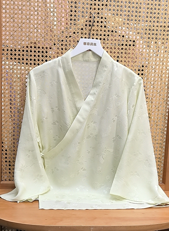 【Small Robe】Full-Length Mulberry Silk Jacquard Threaded Robe, Hanfu Small Robe for Summer, Approximately 60 cm Long 【Small Robe】Full-Length Mulberry Silk Jacquard Threaded Robe, Hanfu Small Robe for Summer, Approximately 60 cm Long