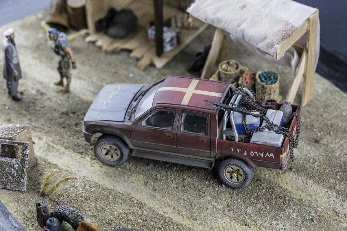 1 35 現代美軍傭兵皮卡場景地臺 1 35 現代美軍傭兵皮卡場景地臺