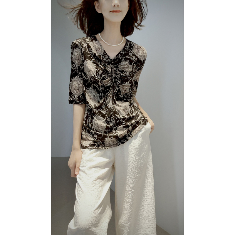 Machine Washable Knitted Silk! Highly Praised for Slimming Effect [Stretchy/42 Needle Count/Vertical Cutting] 26 New/Yayun Printed Top