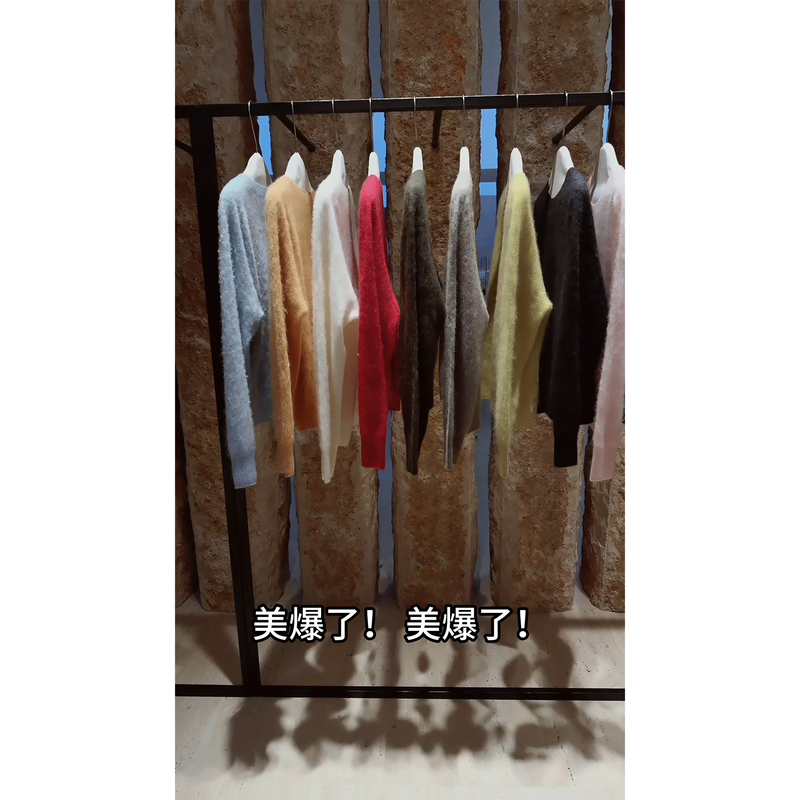 Beautiful~ Roll King! 26 New Products Brushed [Silk + Cashmere + Wool] ┃ Beautiful Flower Mix ┃ Medium Thickness 210g】