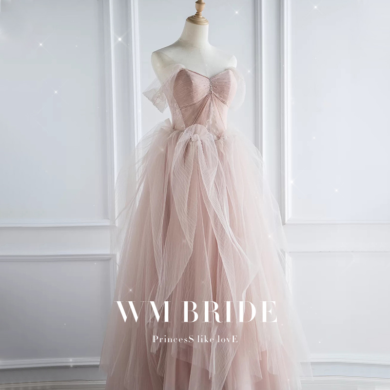 Evening dress 2022 new light luxury niche high-end banquet temperament engagement small dress pink one-shoulder design