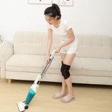 Скалью на коленях теплое нагревание колена горячее примерное покрытие коленное покрытие с лаком