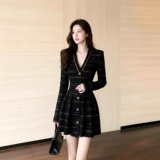 Ретро демисезонное платье, дизайнерский приталенный корсет, длинная юбка, французский ретро стиль, в стиле Шанель, тренд сезона