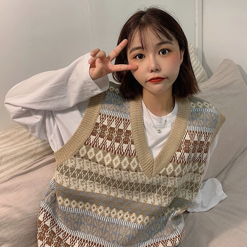 Трикотажный демисезонный жилет без рукавов, свитер для школьников, в корейском стиле, V-образный вырез, популярно в интернете