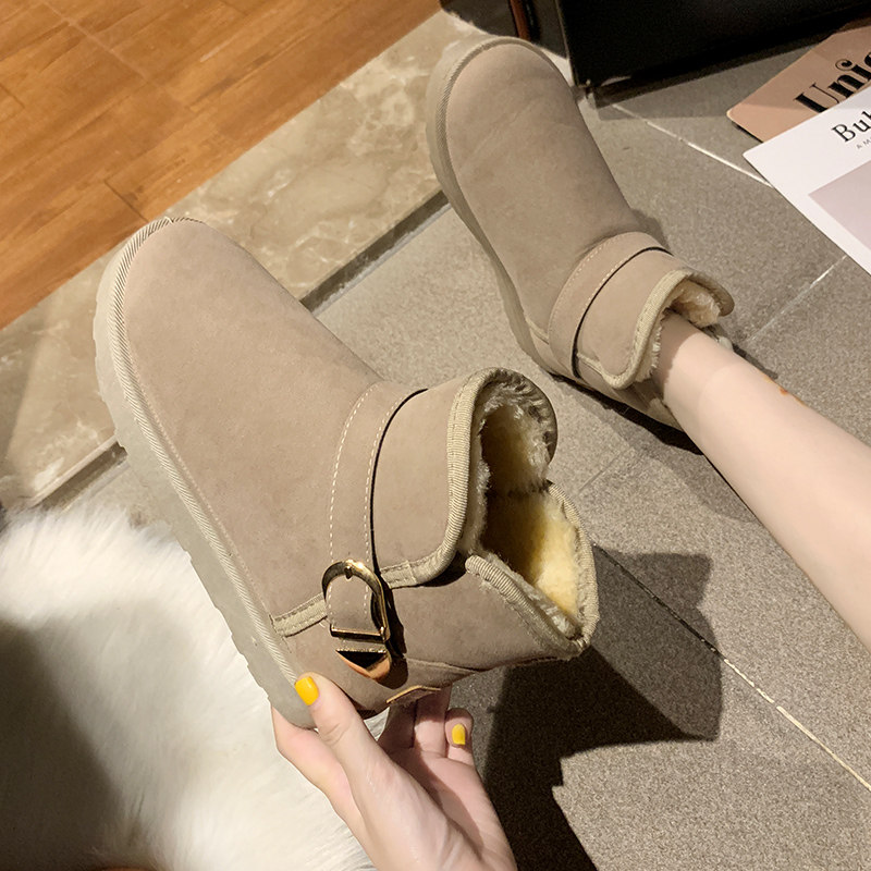 雪地靴女冬加绒加厚2019新款时尚皮毛一体按扣学生百搭棉鞋短靴子