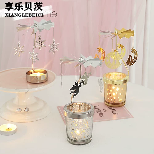 Свеча терраса девушка Сердце мечтает вращать мрачные свечи свеча свеча свеча