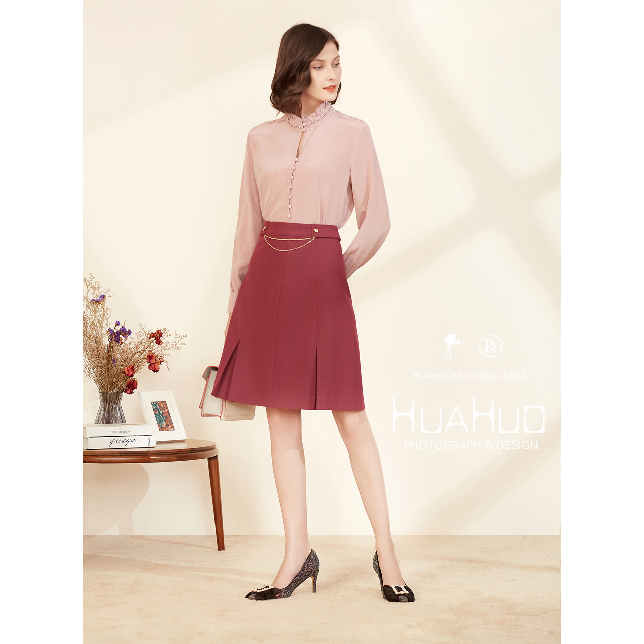 Sky Cat Outer Model Women Dress Shooting Exploits Costumes Photo electric commercial planning creative photography Inner view model name Yuanyuan Photography