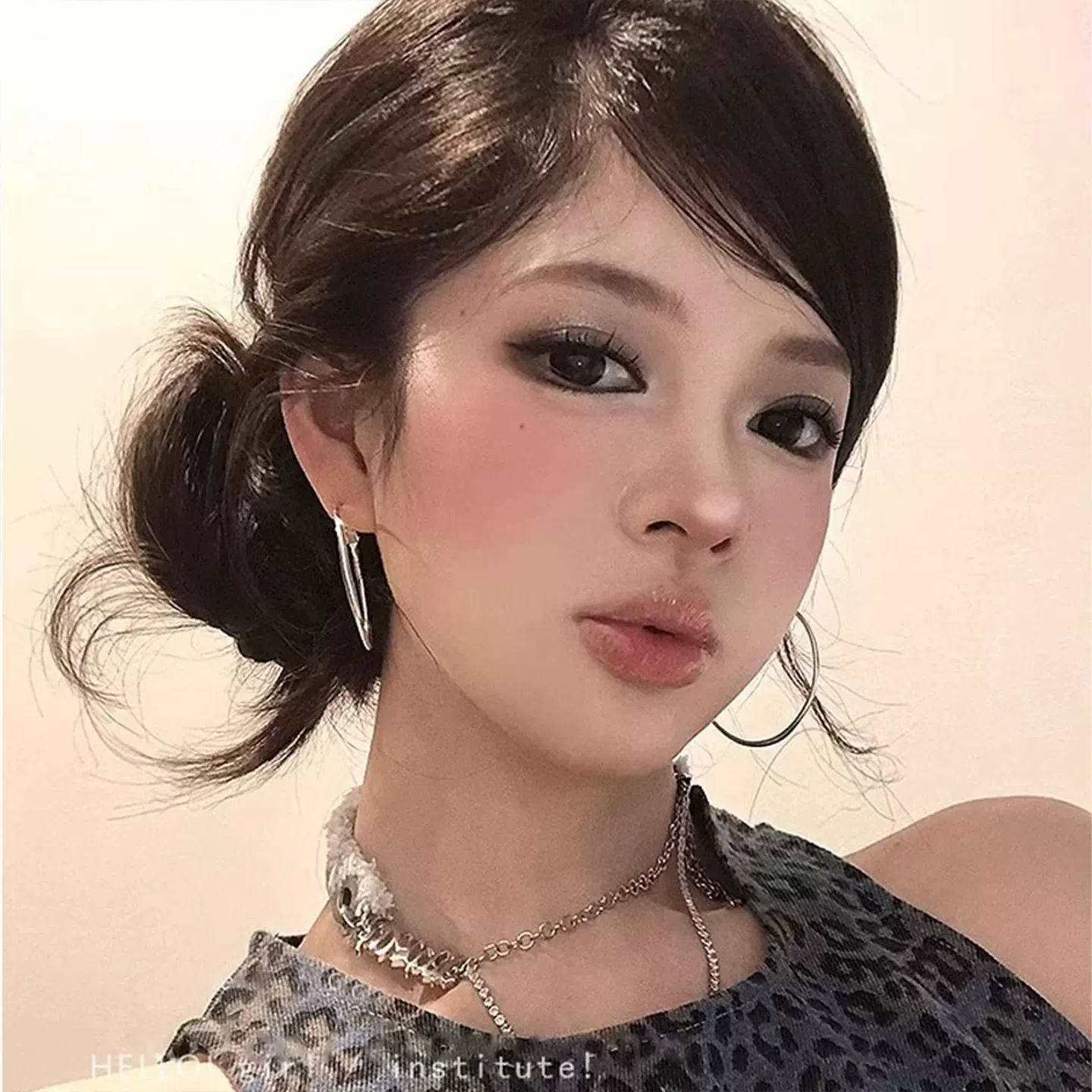 Hoop earrings, ear clips, high-end