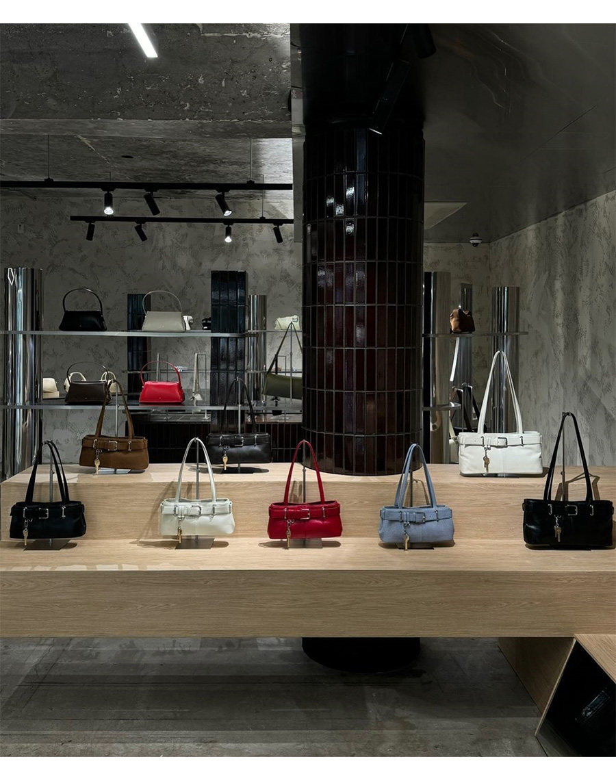 Korean Blogger Chic Underarm Bag – Spring/Summer Trend Steal! - Detail image 3