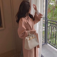 Розовая куртка