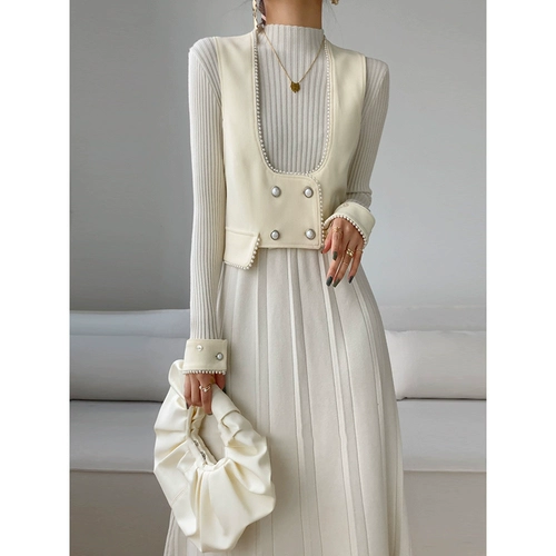 Шерстяное платье, юбка, комплект, коллекция 2021, в стиле Шанель, яркий броский стиль