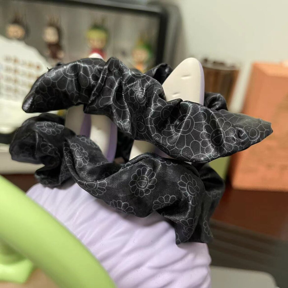 (Domestic Spot) Snow State sauce Japanese village Upper Lyu Sunflower Hair Ring Leather Fascia ABOUT BLACK