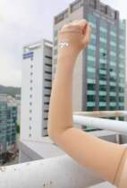 2021 Latest South Korean salua Santa Roa Invisible Meat Sensation Sunscreen 1 Double