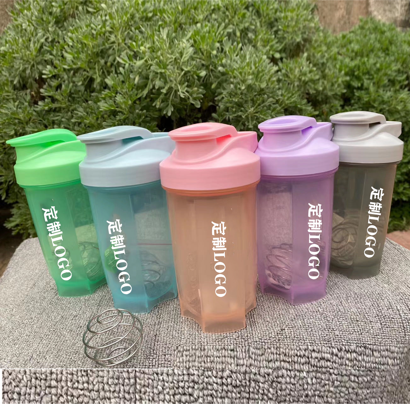 Daidine portable water glass with scale portable protein powder stirring ball net red 500ML Kangbao dish milkshake shake cup