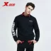 Áo len thể thao Xtep nam mùa thu đông mới áo sơ mi cổ tròn cộng với nhung nam in chữ giản dị xu hướng tay áo dài - Thể thao lông cừu / jumper