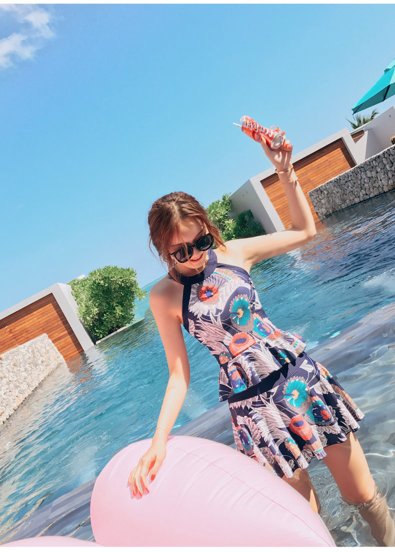 Áo tắm mùa xuân nóng bỏng nữ che bụng thon gọn gợi cảm Hàn Quốc bảo thủ 2018 váy mới kiểu dáng áo tắm góc vuông retro - Bộ đồ bơi hai mảnh 	đồ bơi nữ 2 mảnh màu đen